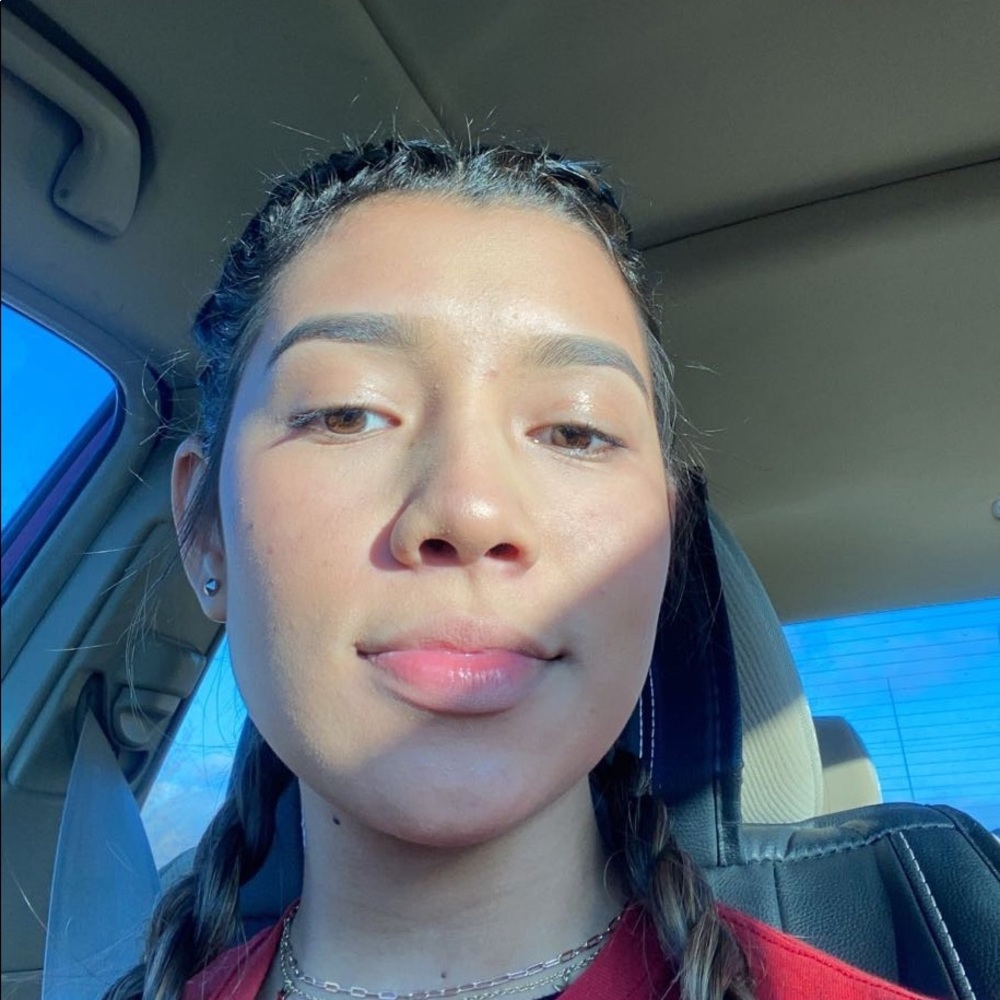 Meet your Posher, Rebeca